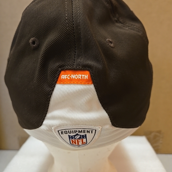 CLEVELAND BROWNS CAP AFC-NORTH - NFL SIDELINE ONE SIZE - Picture 3 of 6
